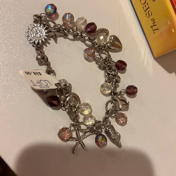 4 bracelets all unique - Picture 3 of 9